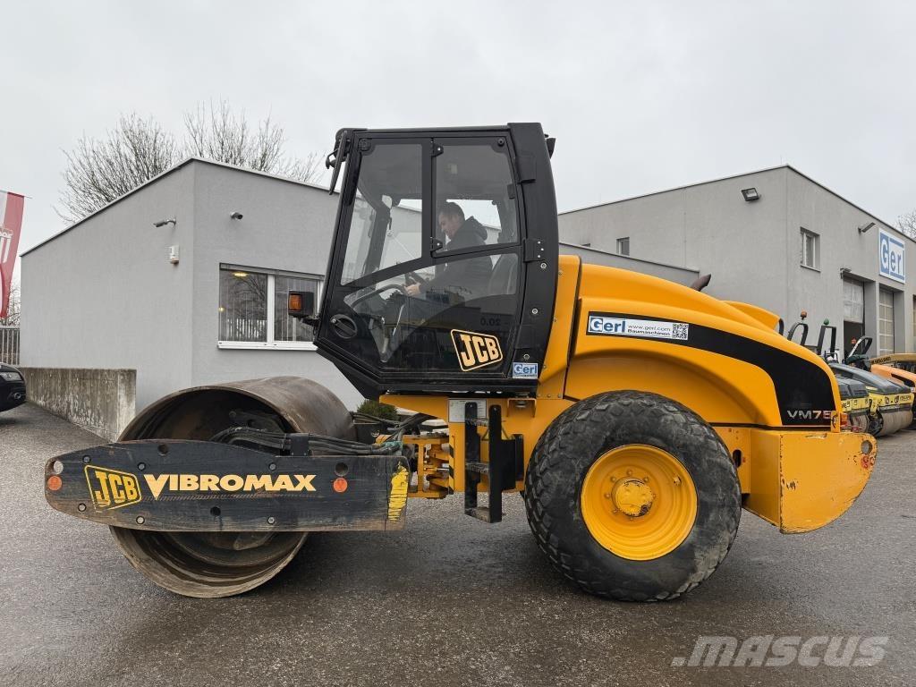 JCB Vibromax VM 75 D مداحل أحادية الأسطوانة