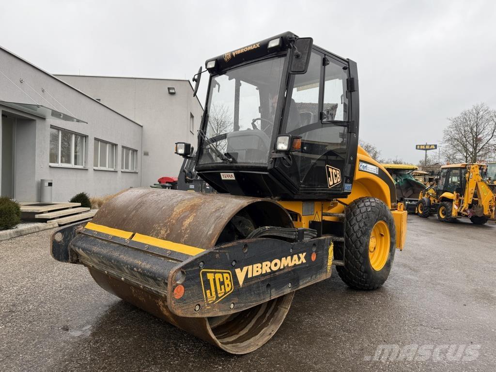 JCB Vibromax VM 75 D مداحل أحادية الأسطوانة