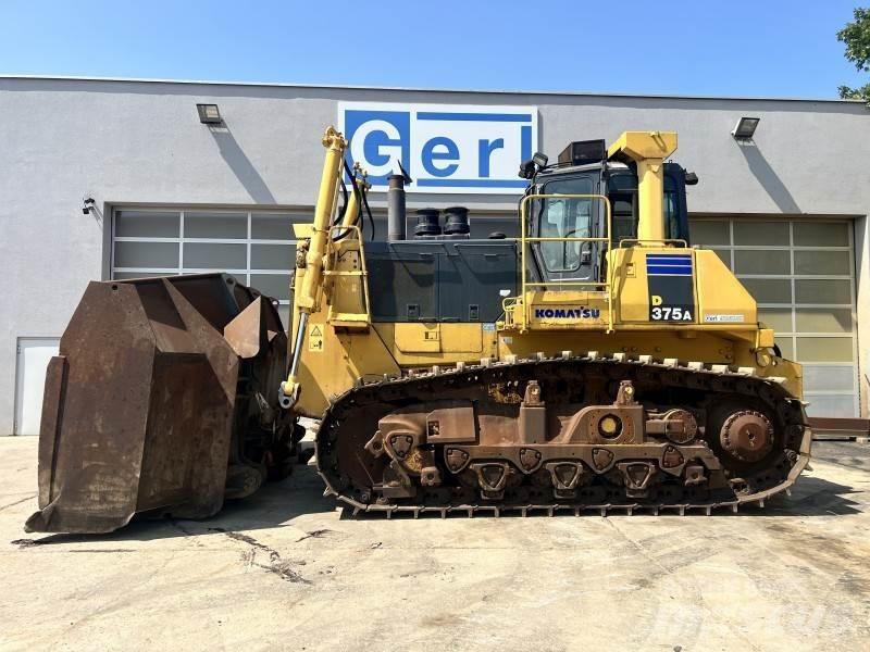 Komatsu D 375 A-5EO بلدوزرات مجنزرة