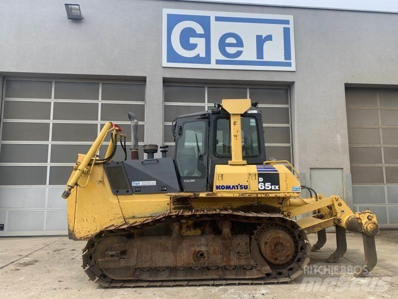 Komatsu D 65 EX-15 بلدوزرات مجنزرة