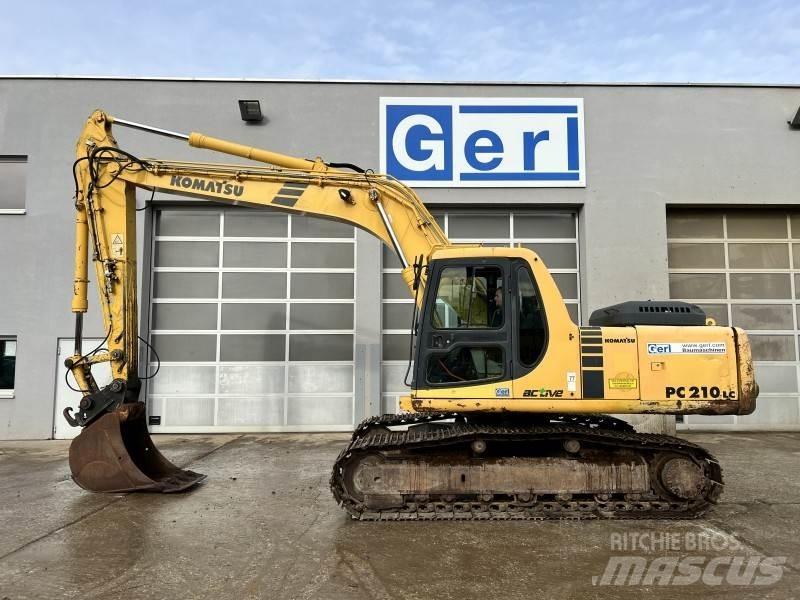 Komatsu PC 210-6K حفارات زحافة