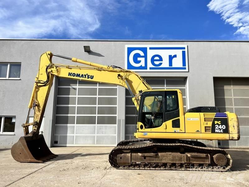 Komatsu PC 240-8 NLC حفارات زحافة