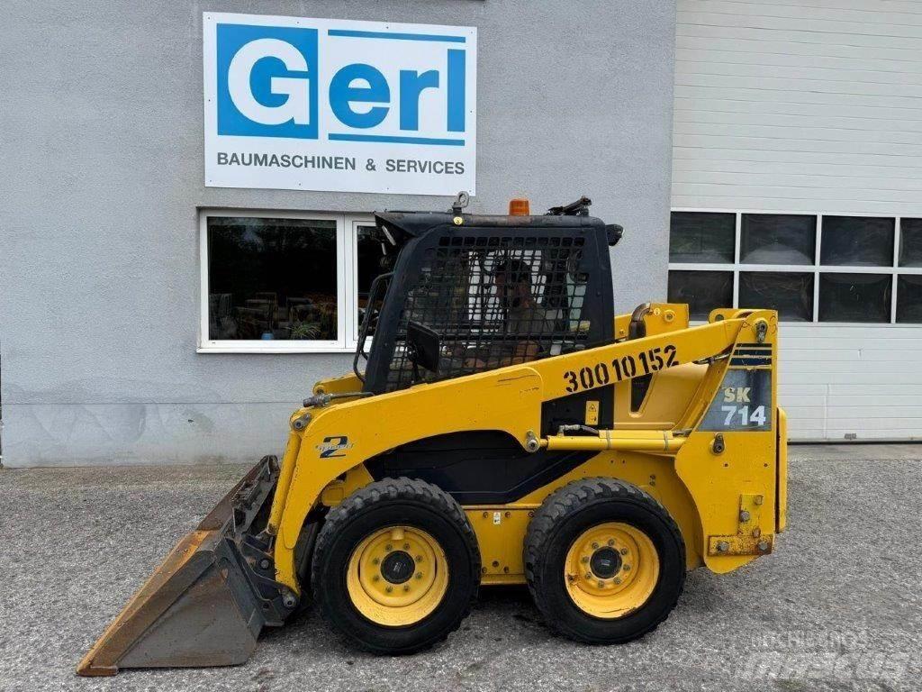 Komatsu SK714-5 لوادر انزلاقية التوجيه