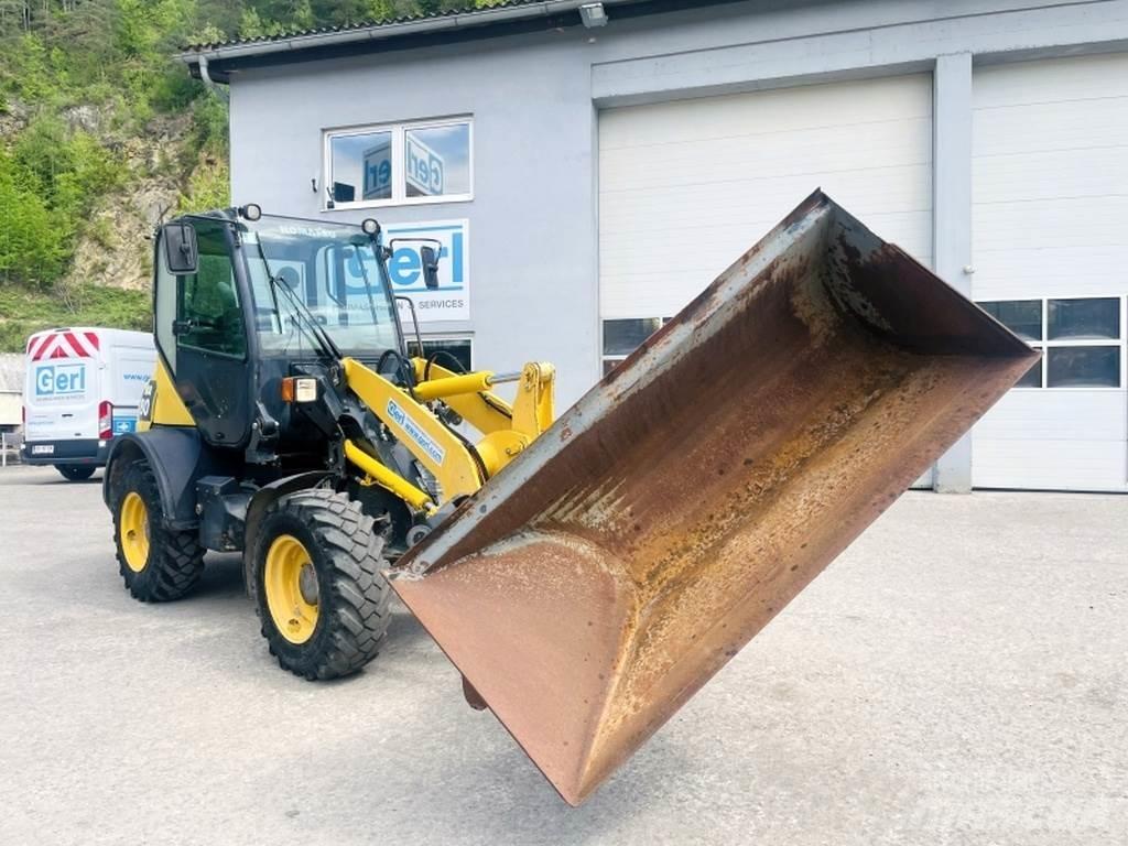 Komatsu WA80-6 لوادر بعجل