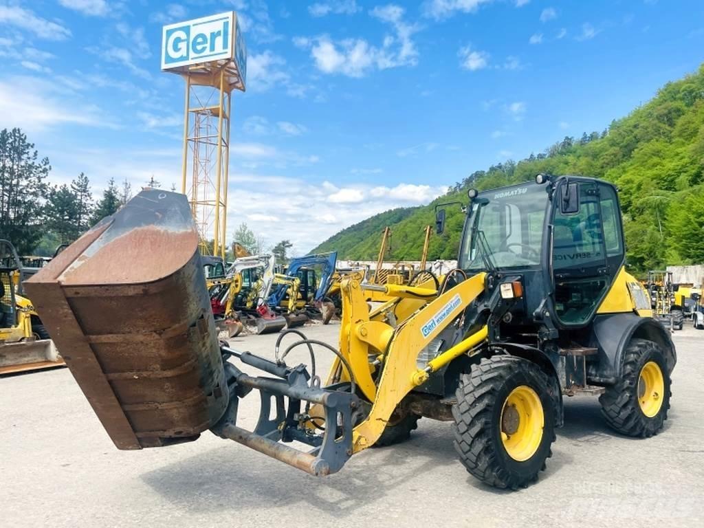 Komatsu WA80-6 لوادر بعجل