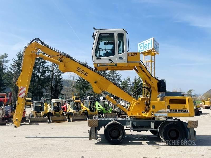 Liebherr A904 مناولات المخلفات / مناولات صناعية