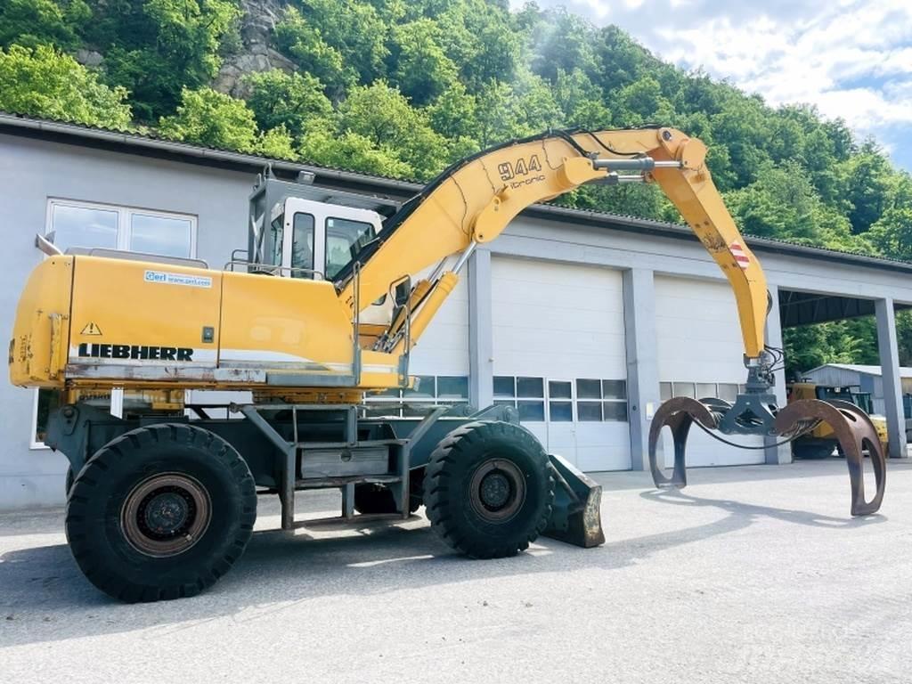 Liebherr A944B HD مناولات المخلفات / مناولات صناعية
