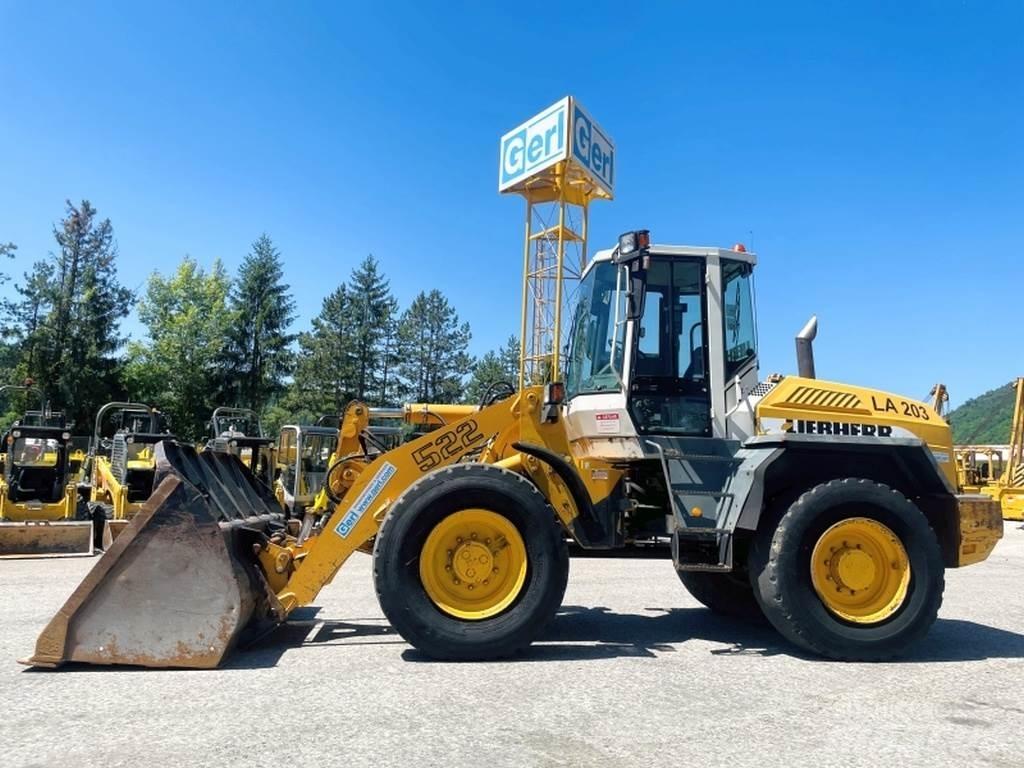Liebherr L522 لوادر بعجل