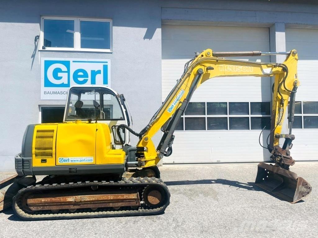 Neuson 8002 RDV حفارات صغيرة أقل من 7 طن (حفارات صغيرة)