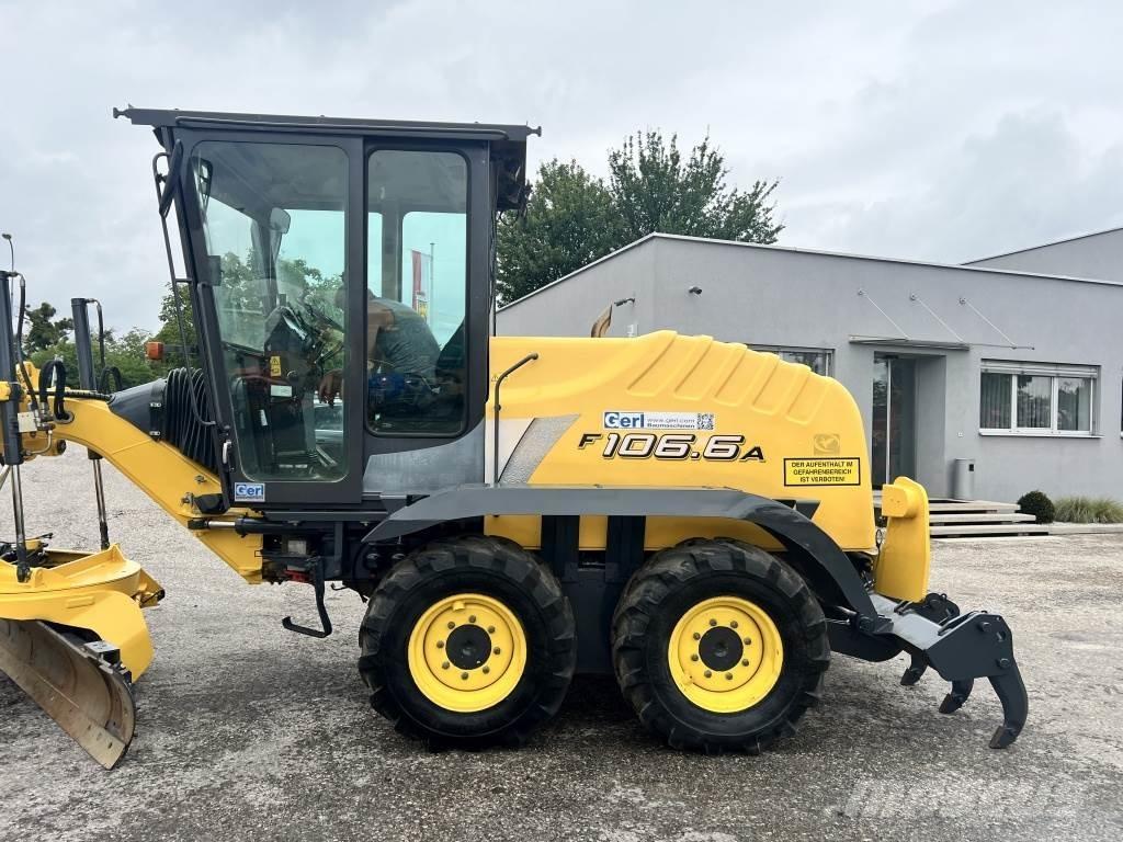 New Holland F 106.6 A معدات تمهيد الطرق