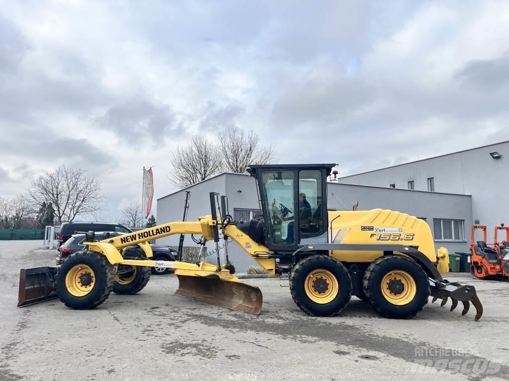 New Holland F 156.6 معدات تمهيد الطرق