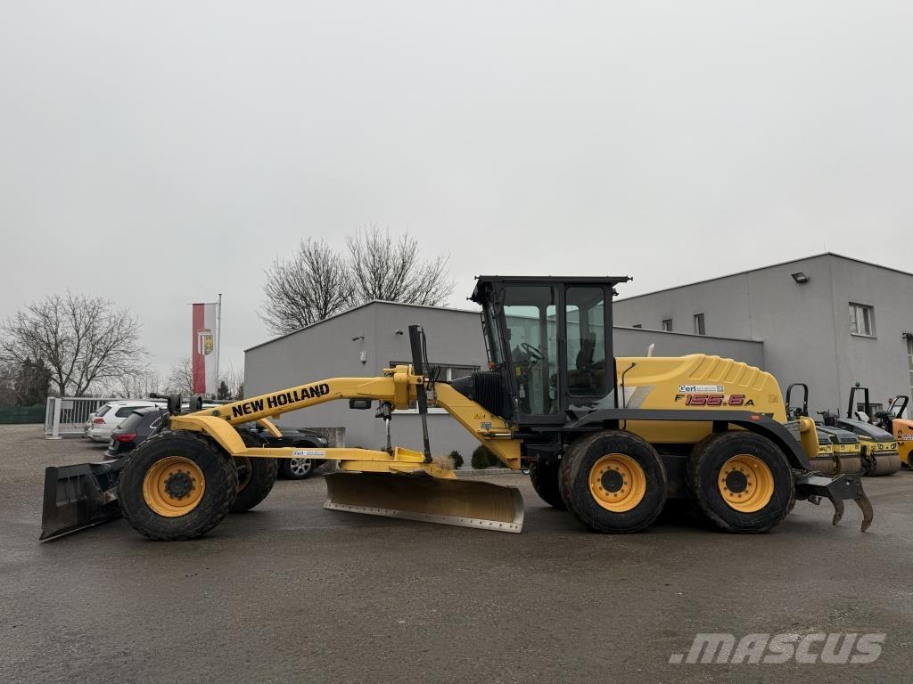 New Holland F 156.6 A معدات تمهيد الطرق