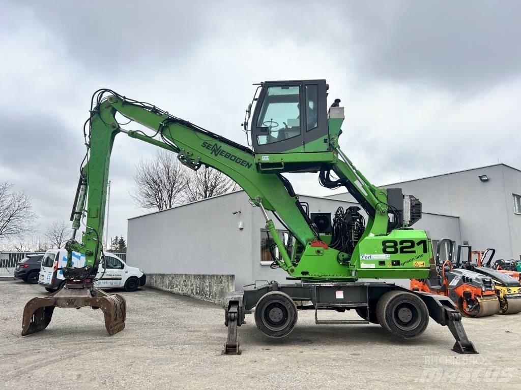 Sennebogen 821 M مناولات المخلفات / مناولات صناعية