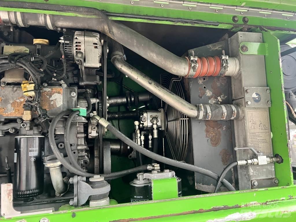 Sennebogen 821 M مناولات المخلفات / مناولات صناعية