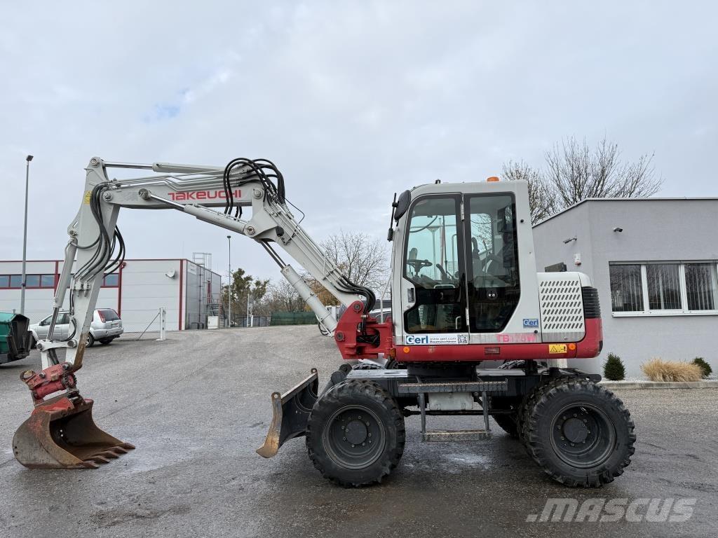 Takeuchi TB 175 W حفارات بعجل