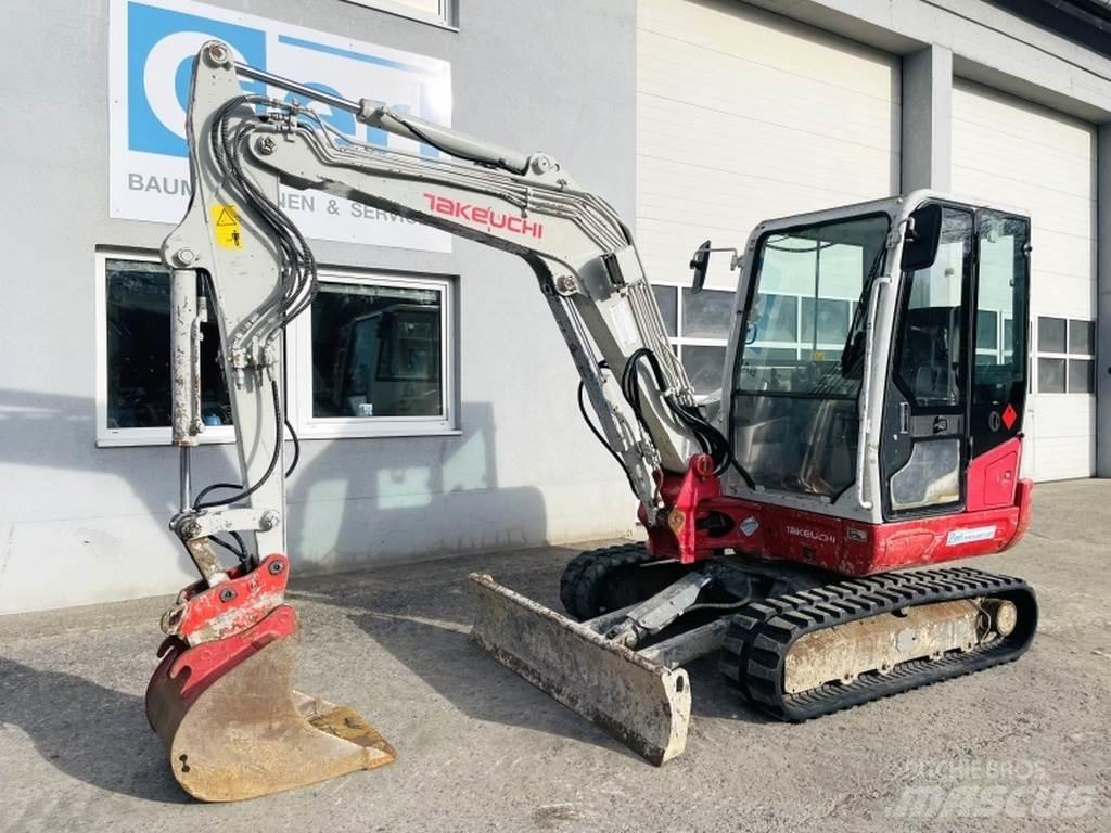 Takeuchi TB240 حفارات صغيرة أقل من 7 طن (حفارات صغيرة)