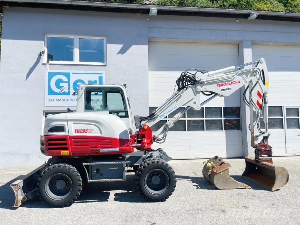 Takeuchi TB295W حفارات بعجل