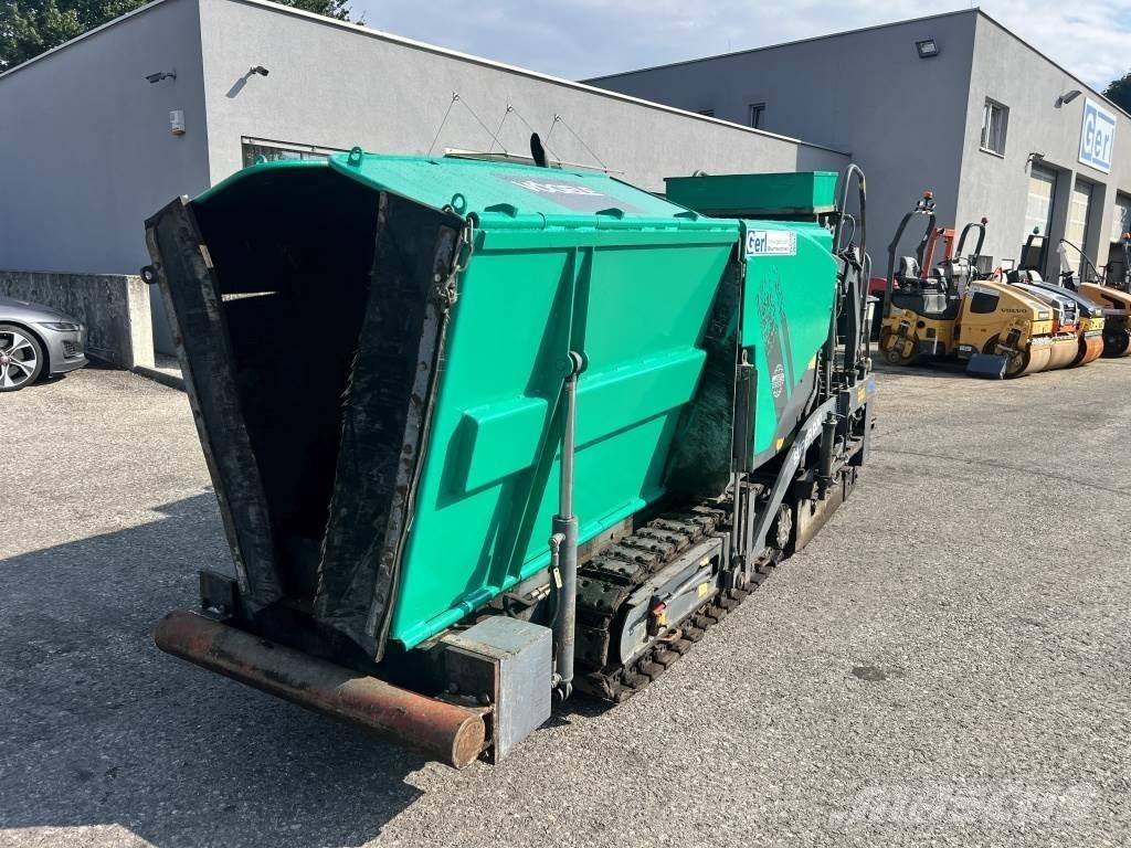 Vögele Super 600 معدات السفلتة