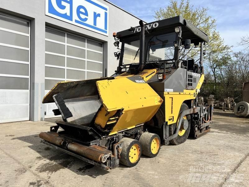 Volvo-ABG 6870 معدات السفلتة