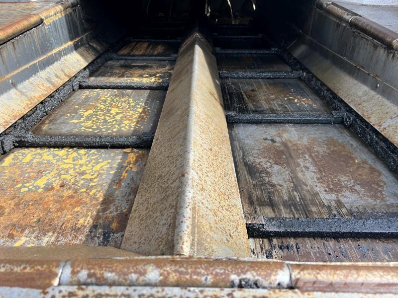  Volvo-ABG 6870 معدات السفلتة