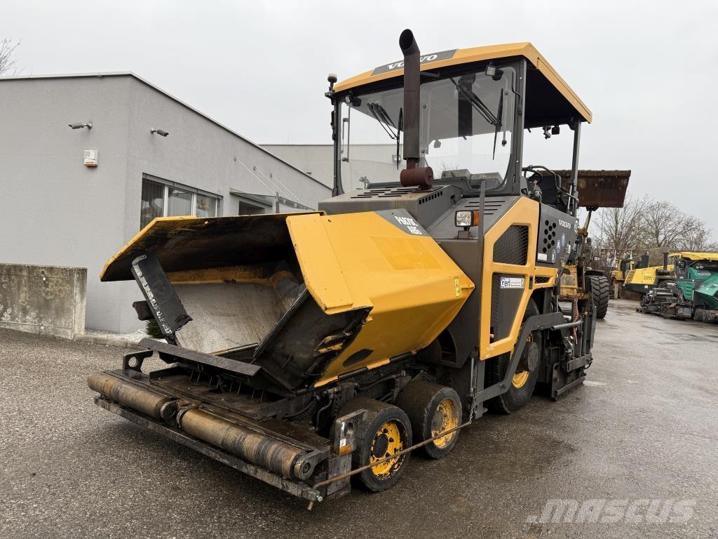 Volvo ABG P 6870 C معدات السفلتة