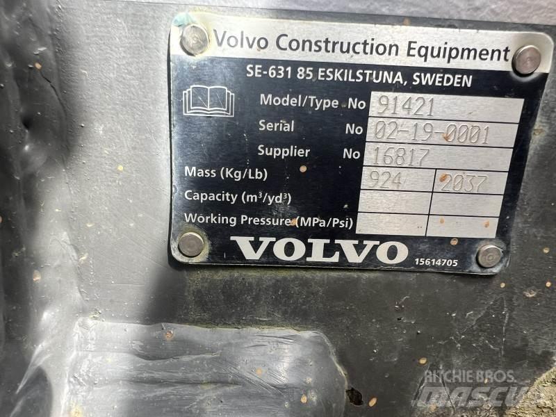 Volvo L 180 - Gabel مكونات أخرى