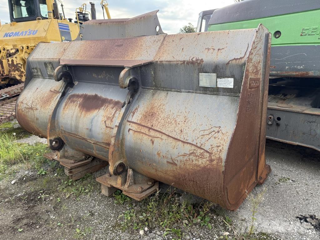 Volvo Schaufel 4,2 m³ لوادر بعجل