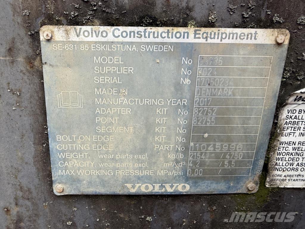 Volvo Schaufel 4,2 m³ لوادر بعجل