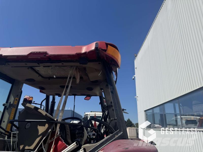 Case IH JX 90U الجرارات