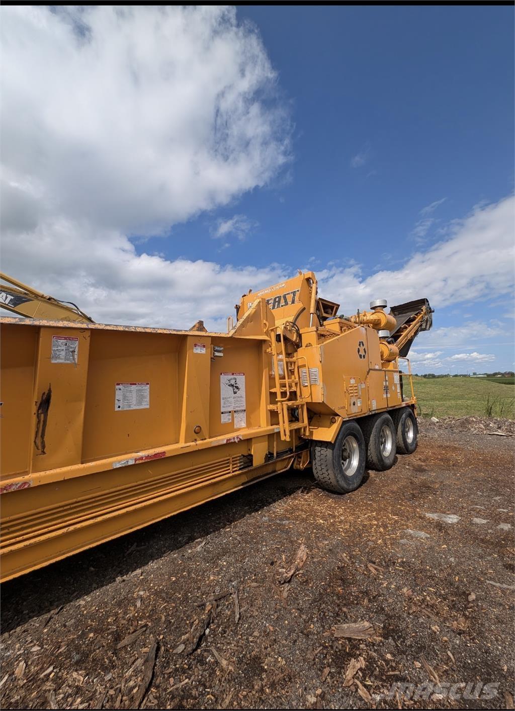 Bandit 3680 ماكينات نشر أخشاب