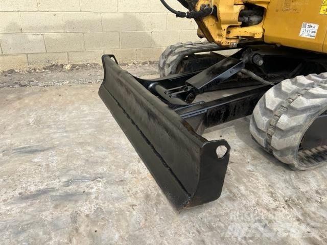CAT 303E CR حفارات صغيرة أقل من 7 طن (حفارات صغيرة)