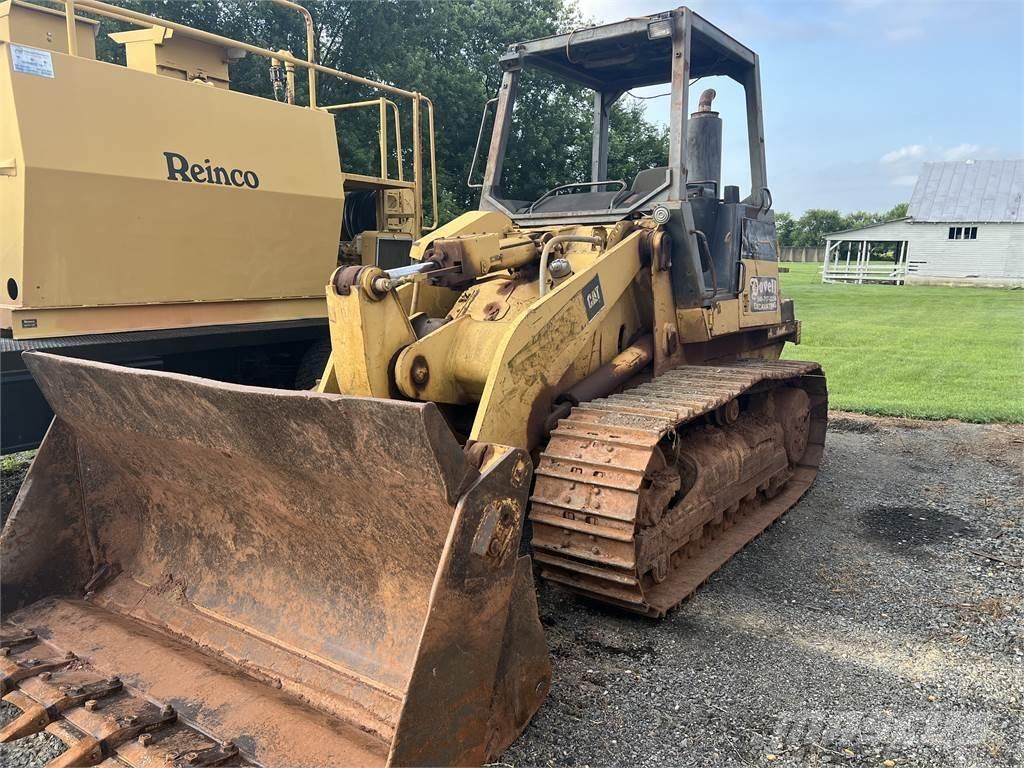 CAT 953C بلدوزرات مجنزرة