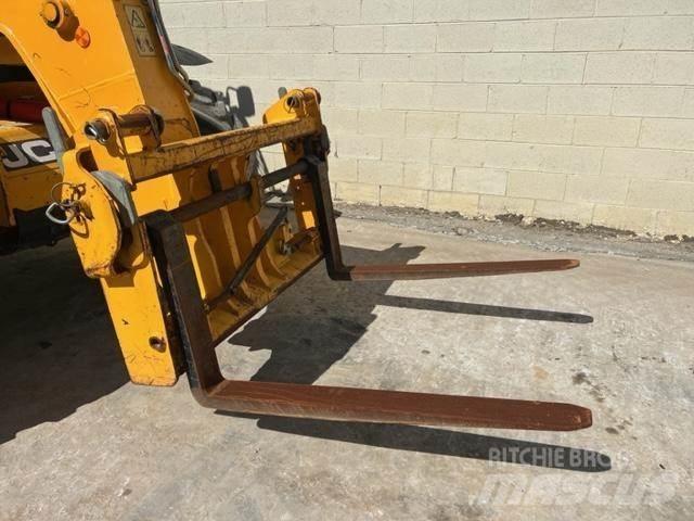 JCB 535-95 شاحنات ذات رافعات شوكية - أخرى
