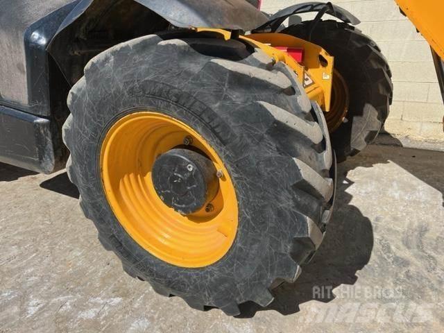 JCB 535-95 شاحنات ذات رافعات شوكية - أخرى