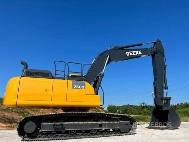 John Deere 250G حفارات زحافة