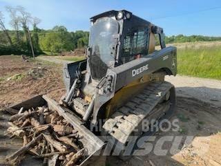 John Deere 333G لوادر انزلاقية التوجيه