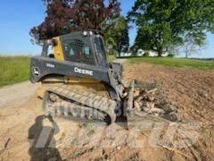John Deere 333G لوادر انزلاقية التوجيه
