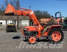 Kubota L3400 الجرارات