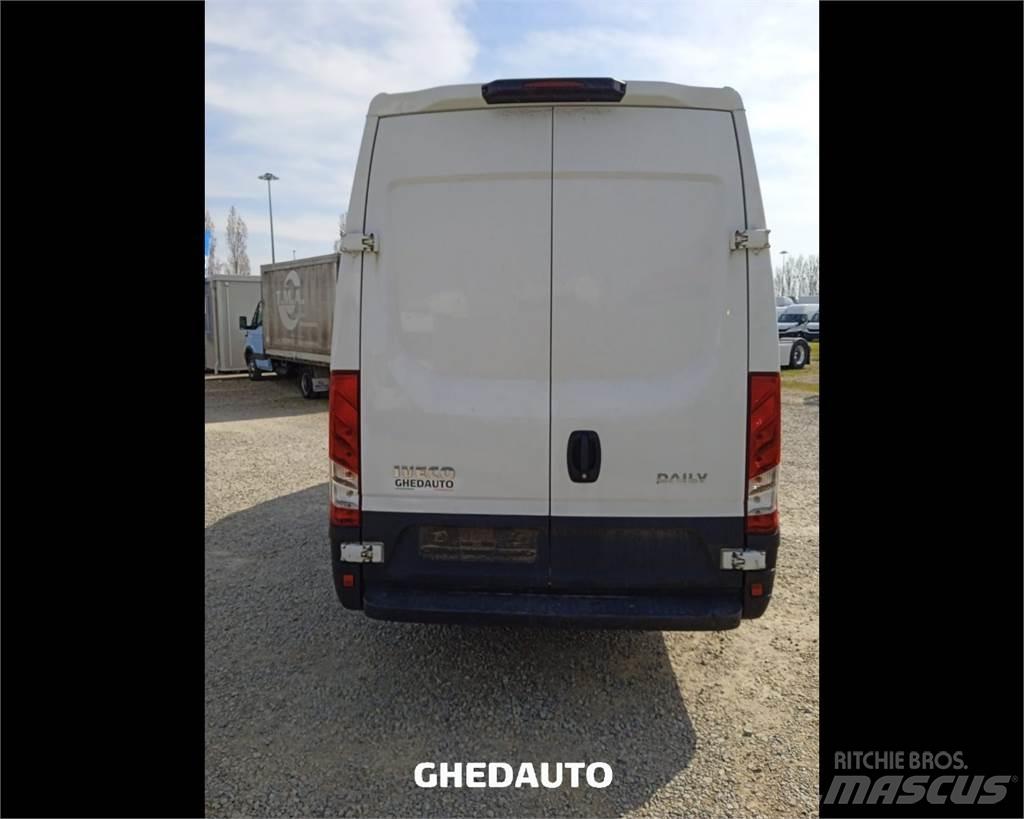 Iveco 35S16S V هيكل صندوقي