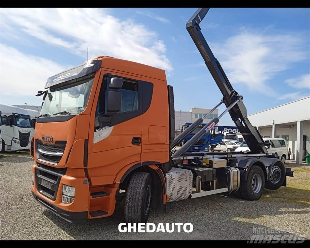Iveco AS260S48Y/PS شاحنات ذات هيكل صندوقي