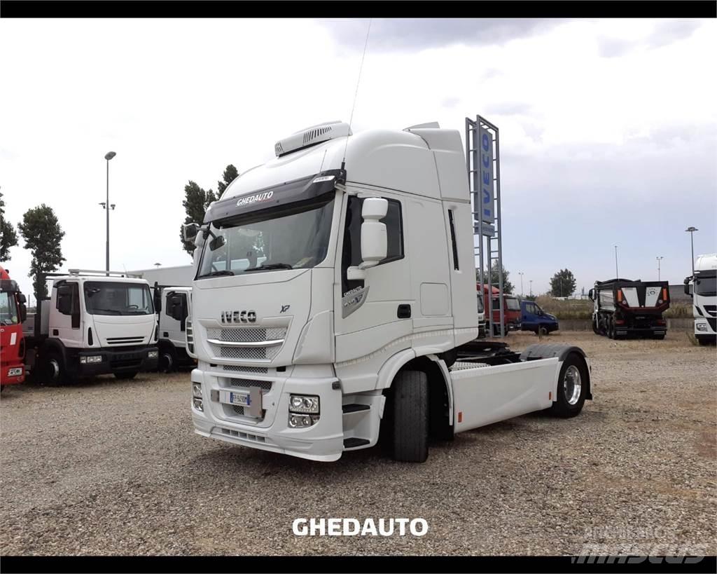 Iveco AS440ST/P شاحنات ذات هيكل صندوقي