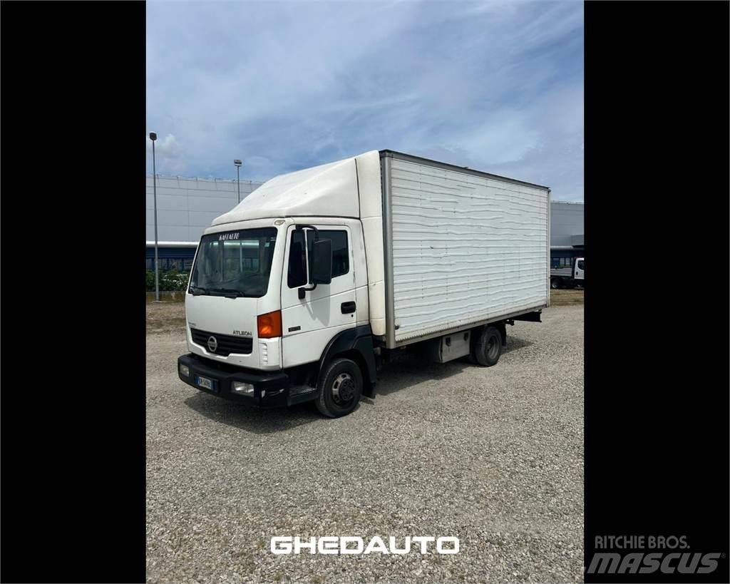 Nissan Atleon 35 2006 هيكل صندوقي