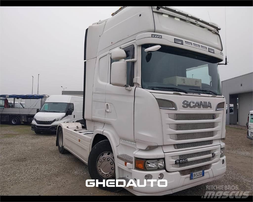 Scania R560 - TRATTORE شاحنات ذات هيكل صندوقي