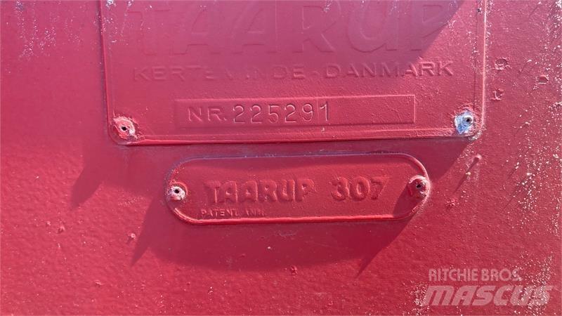Taarup 307 معدات حصد
