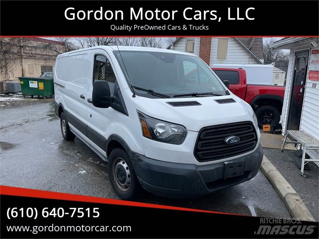 Ford Transit هيكل صندوقي