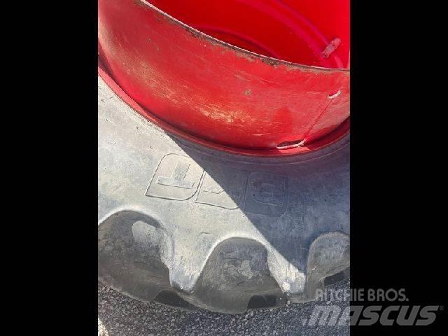 BKT JUMELAGE BKT ماكينات زراعية أخرى
