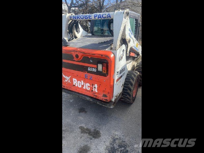 Bobcat S590 لوادر بعجل