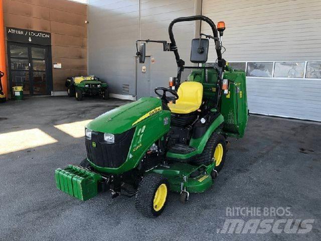 John Deere 1026R ماكينات أخرى لتجهيز الأراضي