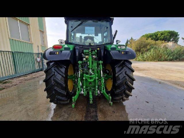 John Deere 6130R الجرارات