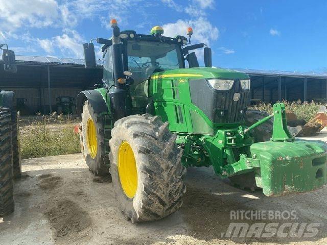 John Deere 6230R الجرارات
